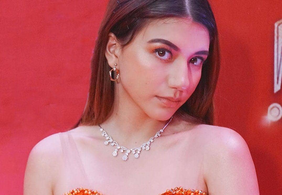 instagram.com/cassandraslee