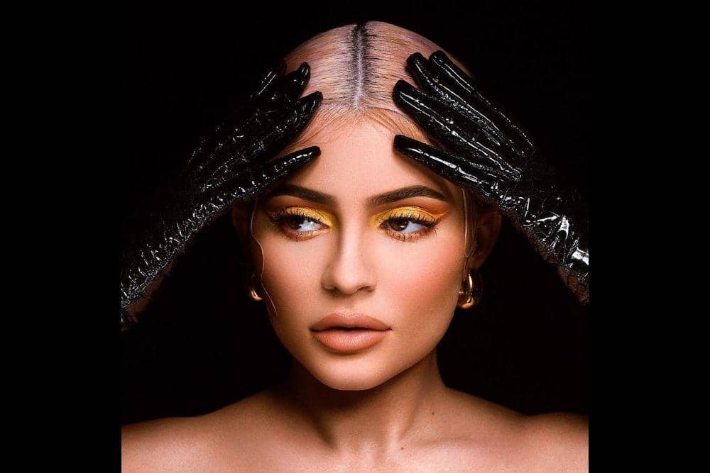 instagram.com/kyliejenner