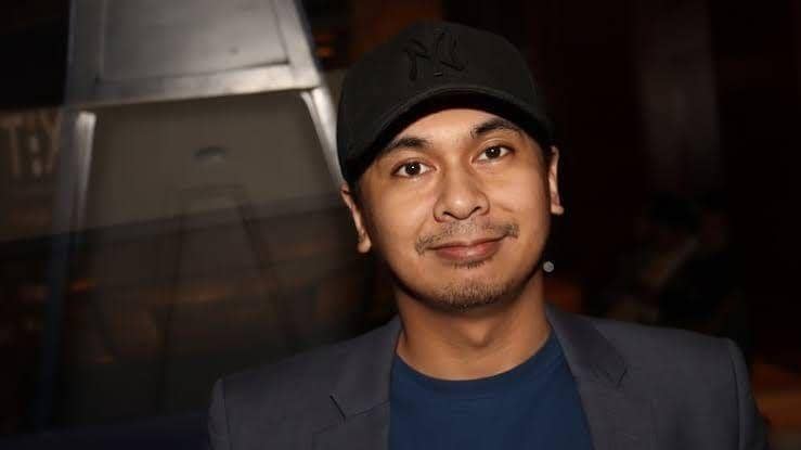 instagram.com/raditya_dika