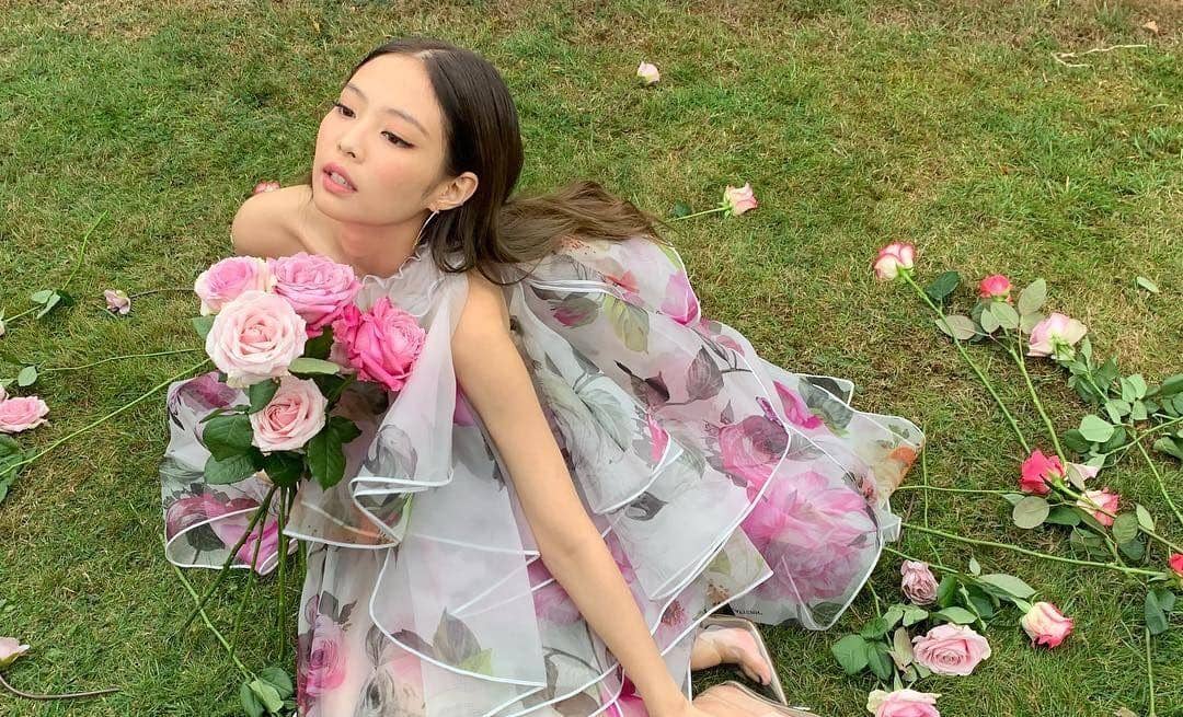 Instagram.com/jennierubyjane