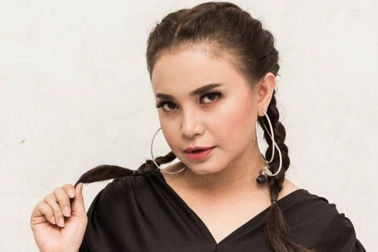 Instagram.com/@itsrossa910