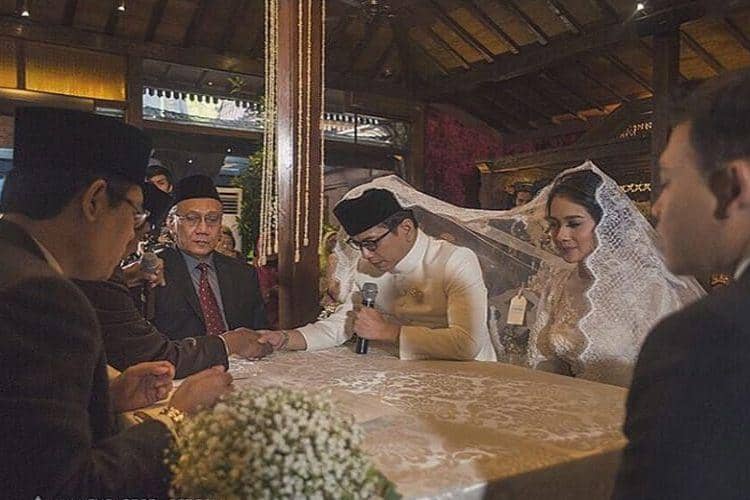 instagram.com/gistaputri