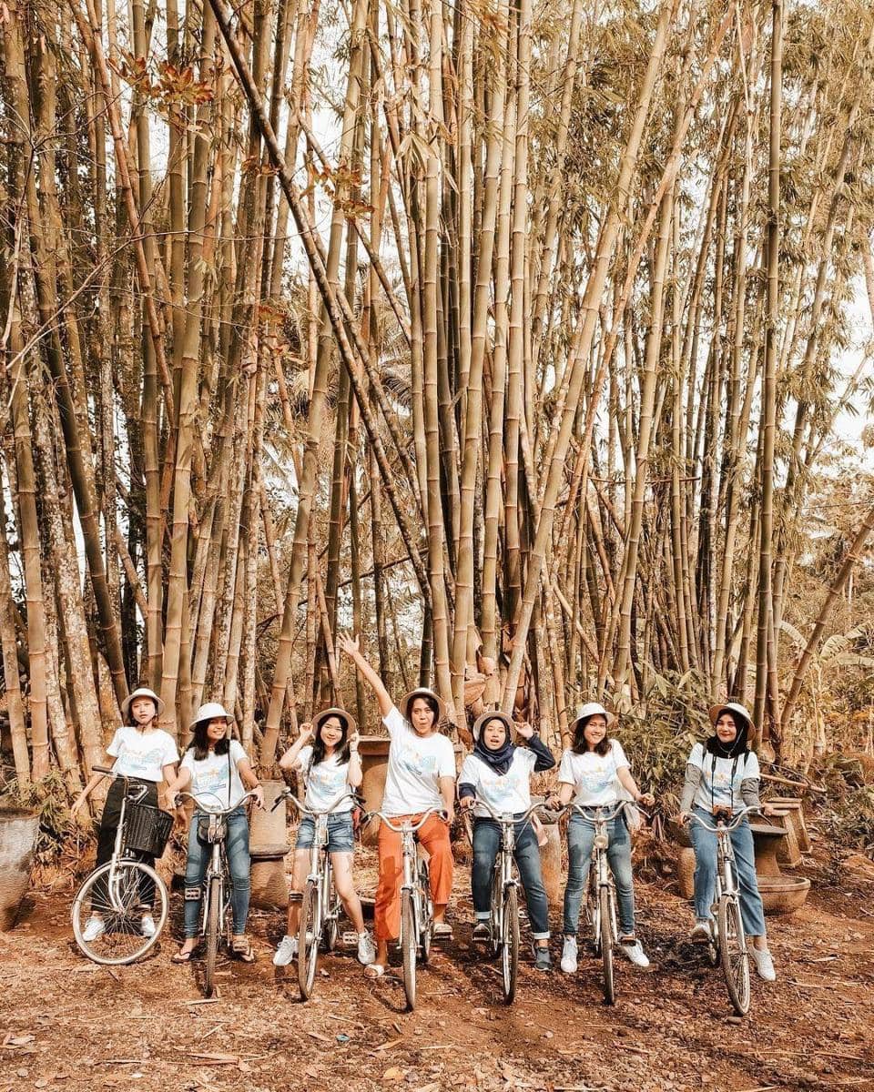 Instagram.com/kadekarini