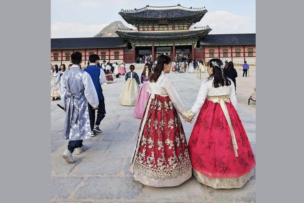 Instagram.com/blueumbrellalane