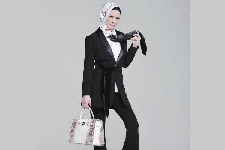 instagram.com/angellelga