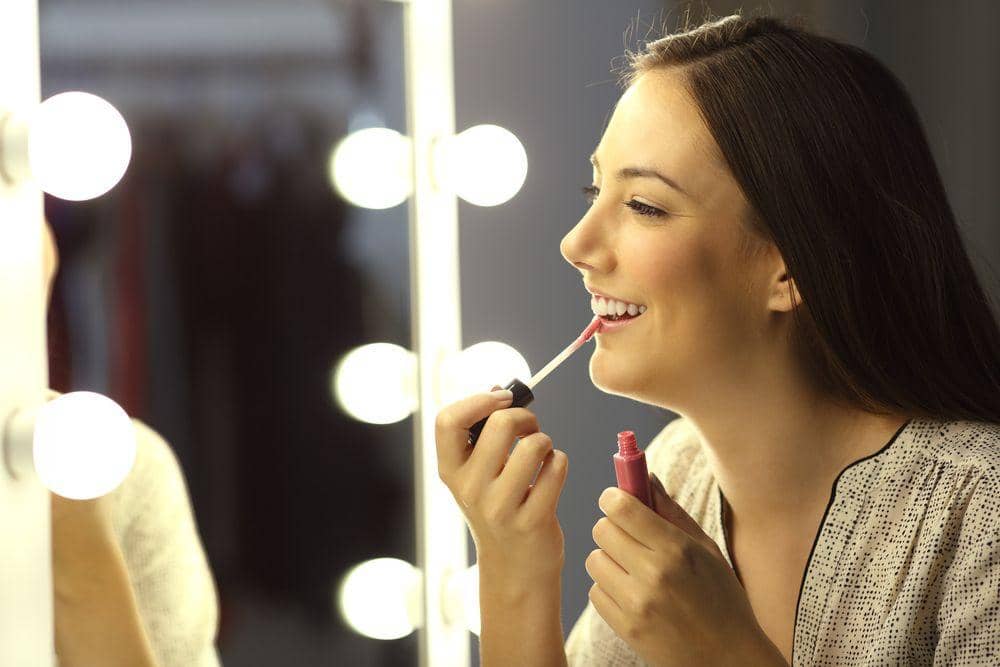 Shutterstock.com/Antonio Guilem