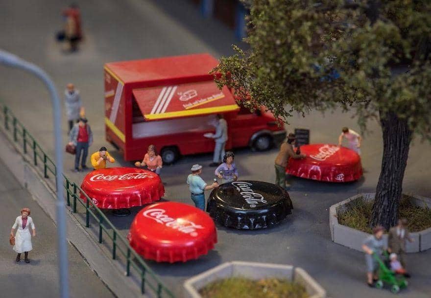 instagram.com/tinywasteland