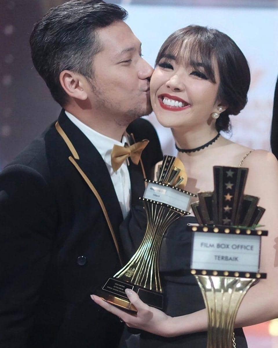 Instagram.com/gisel_la