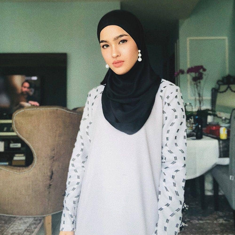 Instagram.com/elfiraloy