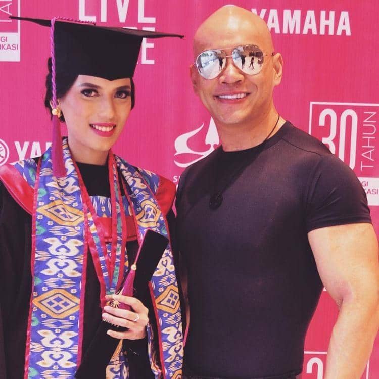 Instagram.com/sabrinachairunnisa_