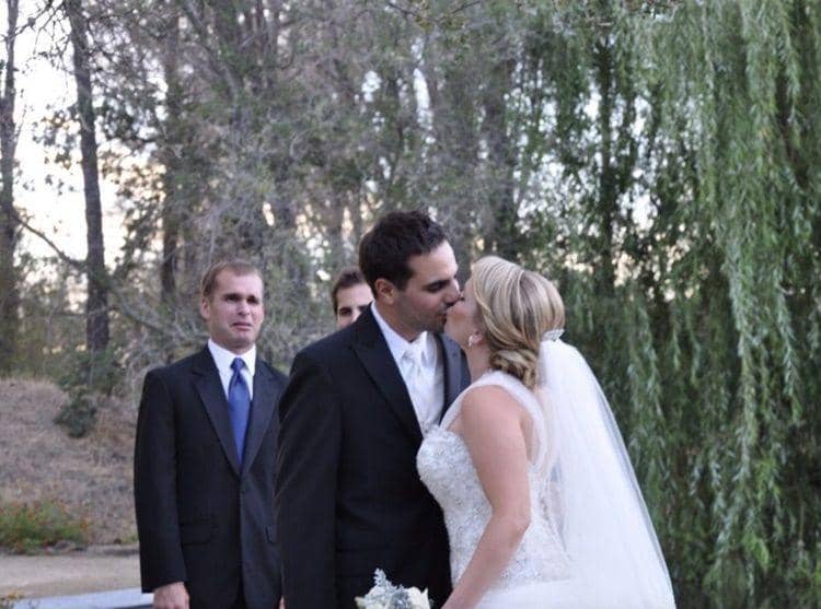 awkwardfamilyphotos.com, reddit.com