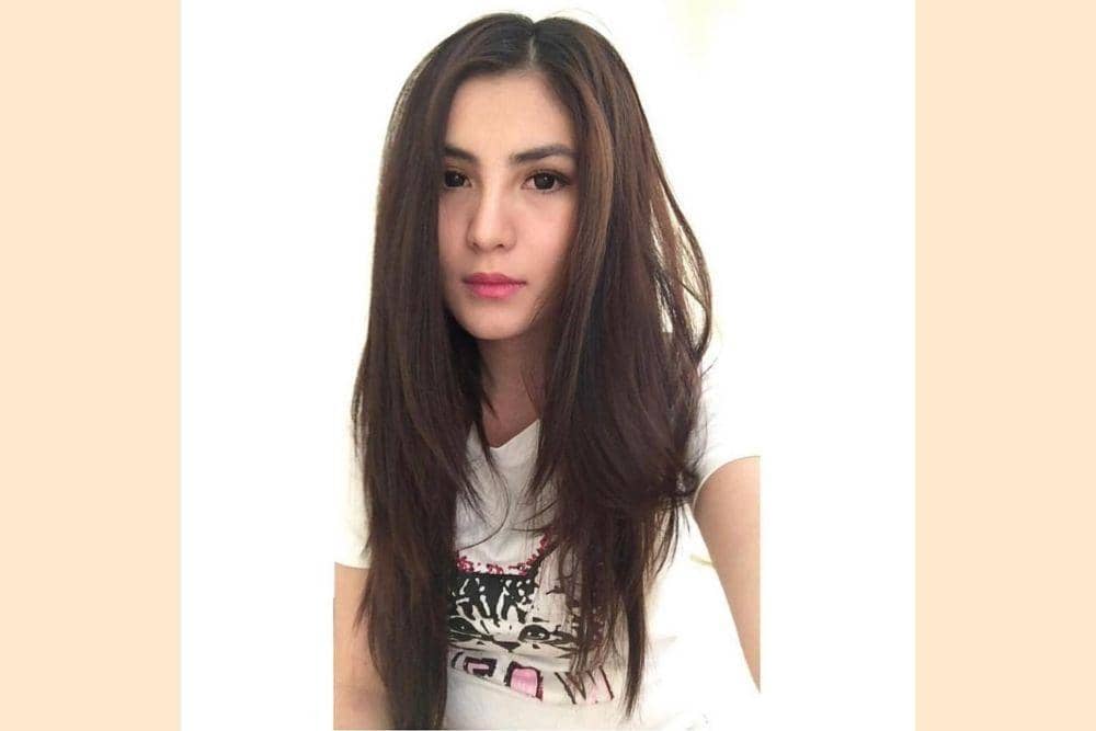 instagram.com/angelalee87