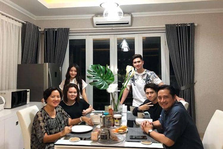 instagram.com/natashawilona12