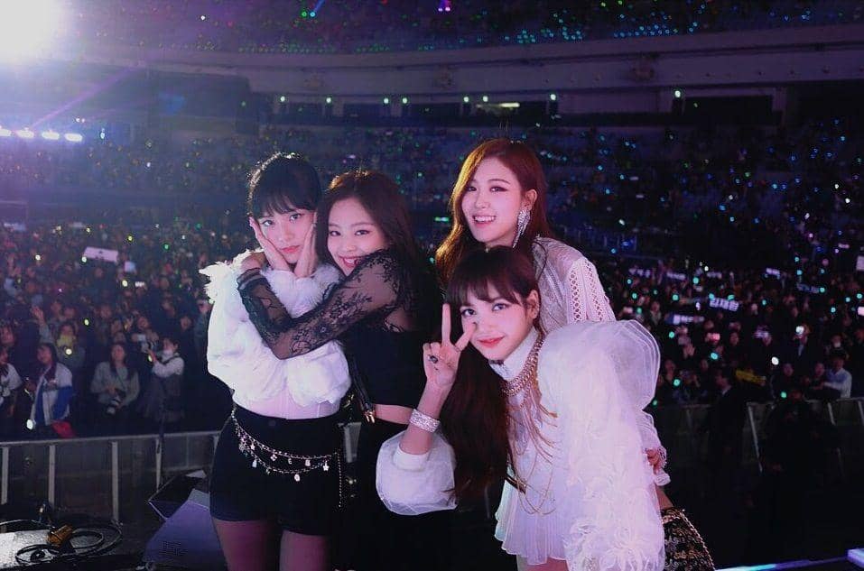 instagram.com/blackpinkofficial