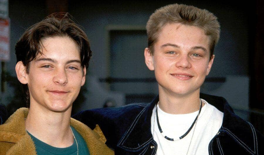 9 Selebritas Ini Ternyata Sudah Bersahabat 
Sejak Kecil 