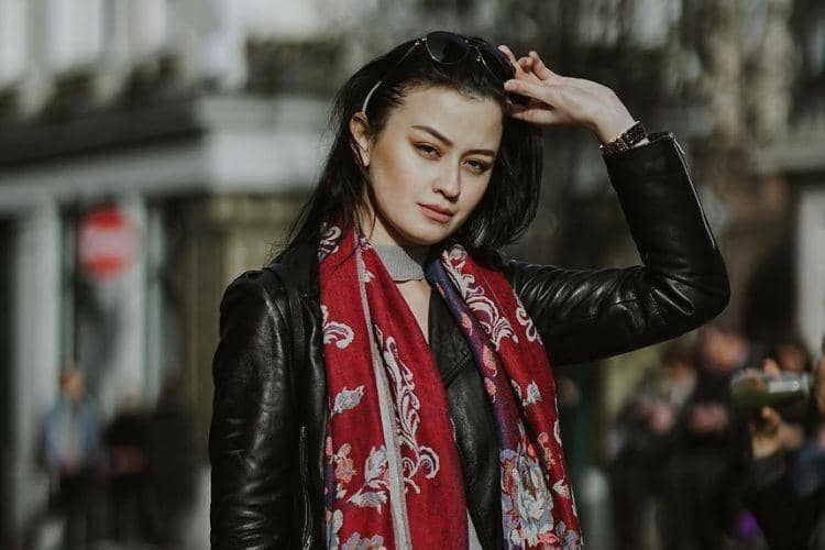 Instgram.com/@kimberlyryder/@abiismail