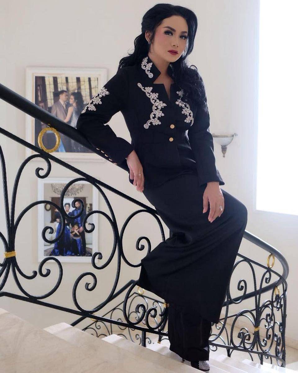 Instagram.com/krisdayantilemos