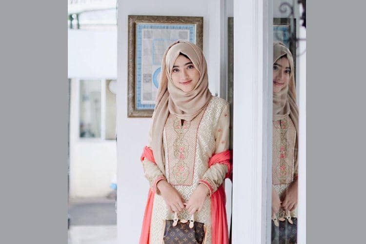 instagram.com/shireeenz