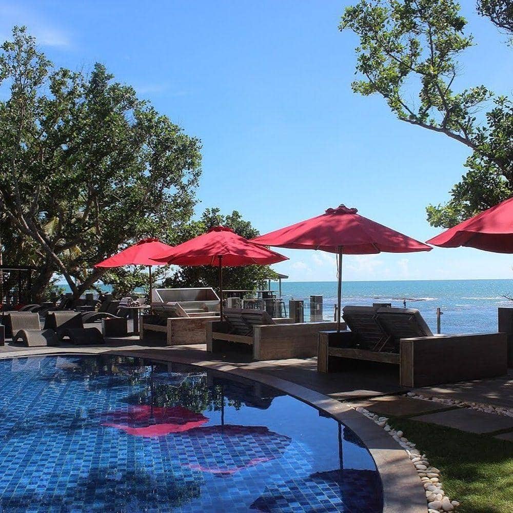 Instagram.com/astonanyer