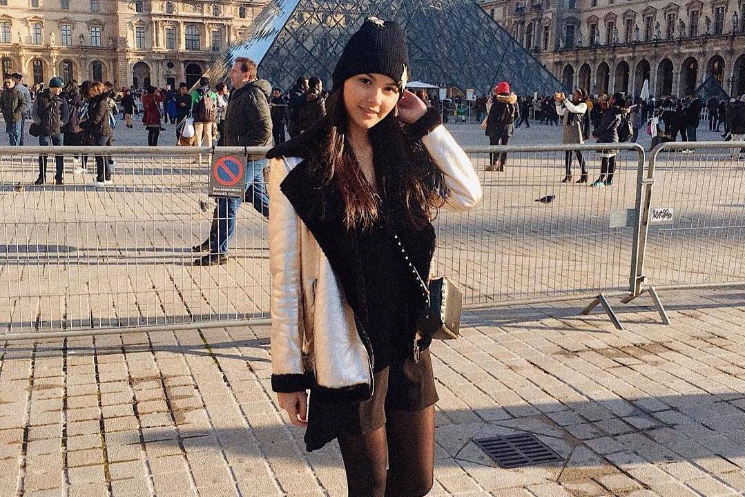 Menurut Alyssa Daguise, 5 Item ini Wajib Kamu Pakai Saat Liburan