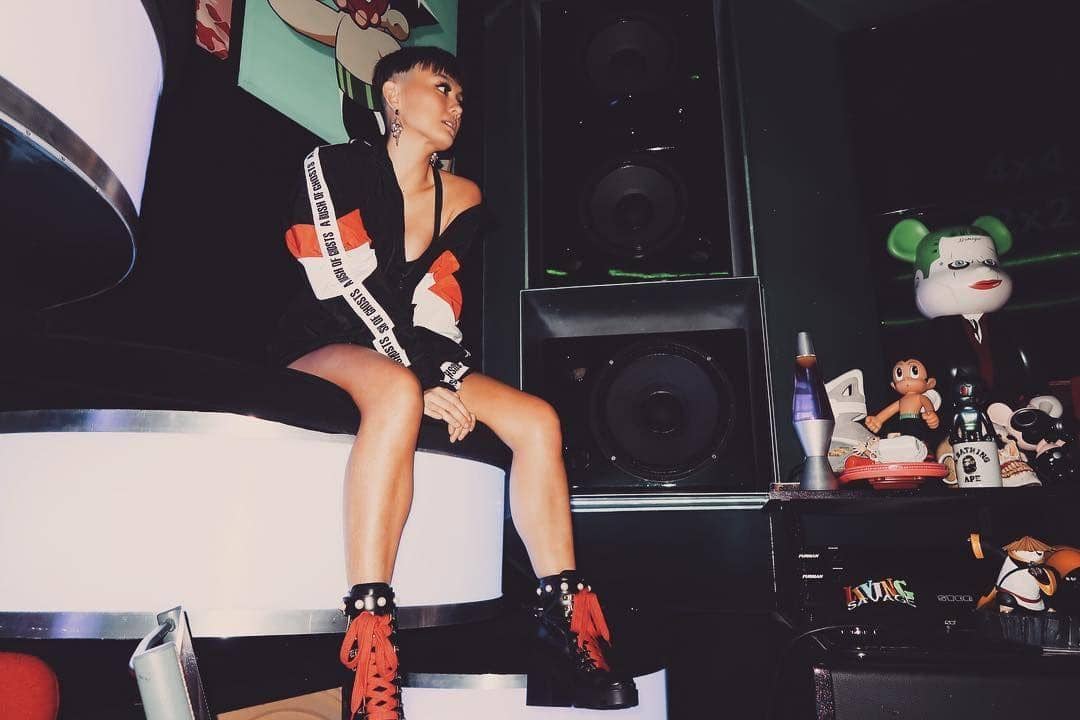 instagram.com/agnezmo