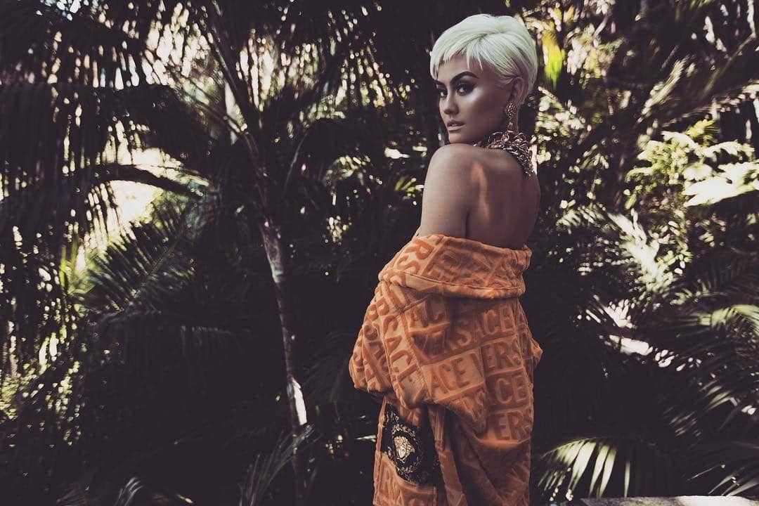 instagram.com/agnezmo