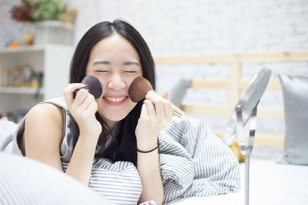 shutterstock.com/g/chankowet