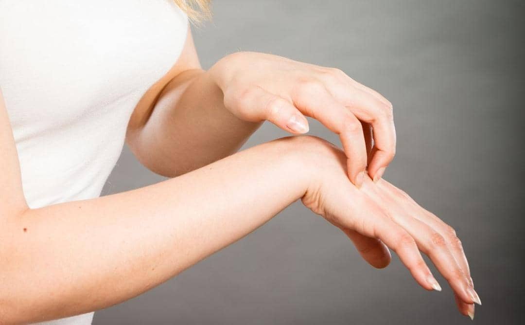 holisticcenteratbristolsquare.com