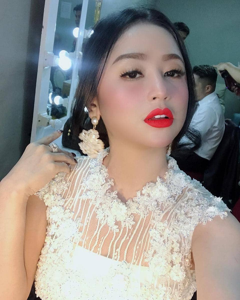 instagram.com/dewiperssikreal