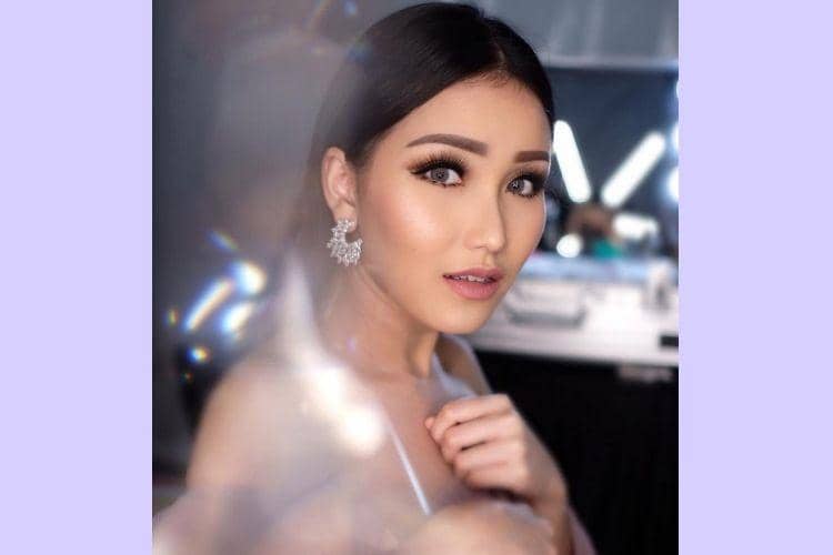 instagram.com/ayutingting92