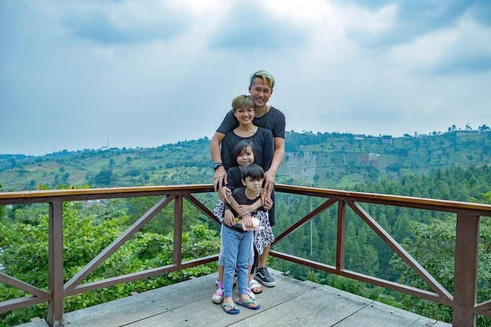 Instagram.com/nirinazubir_