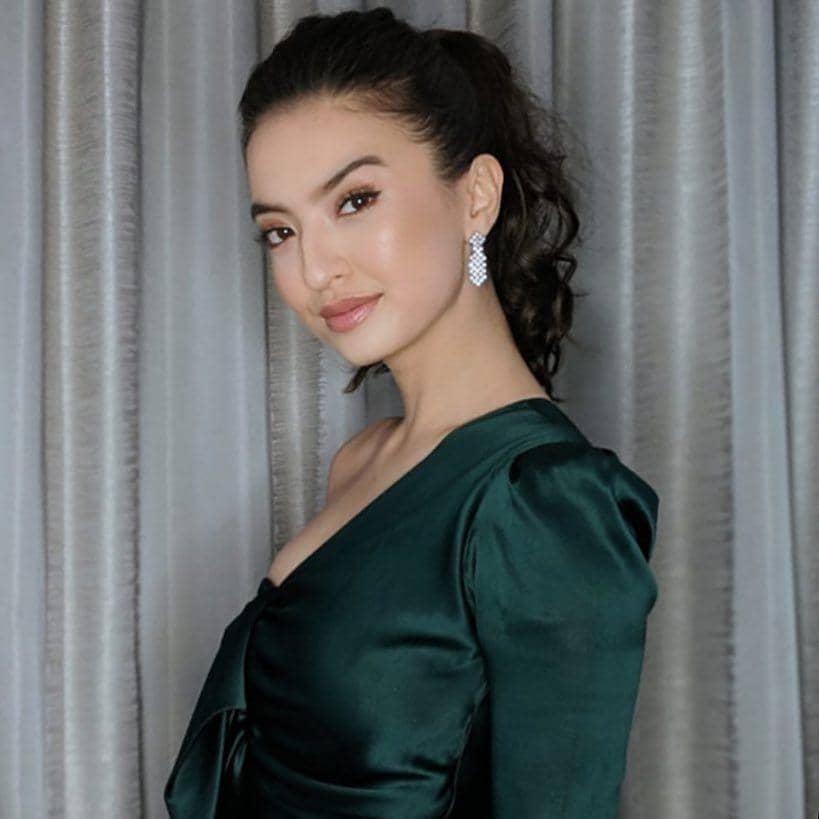 instagram.com/momentarygold