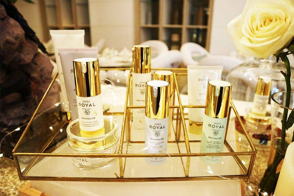 Popbela.com/Grace Kelly