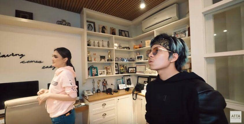 youtube.com/atta Halilintar