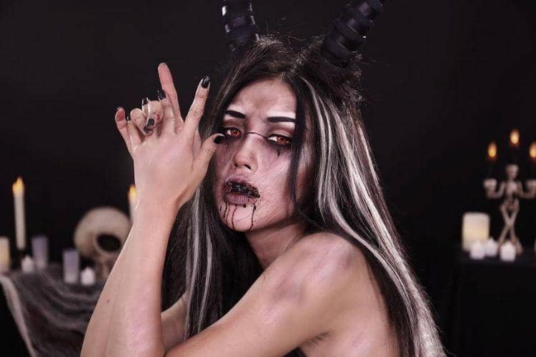 Instagram.com/@risabae_art