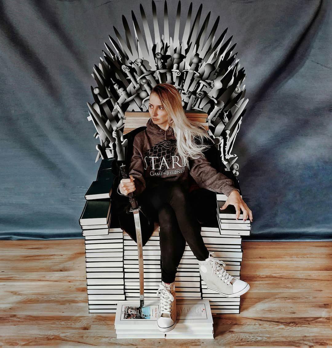 Instagram.com/elizabeth_sagan