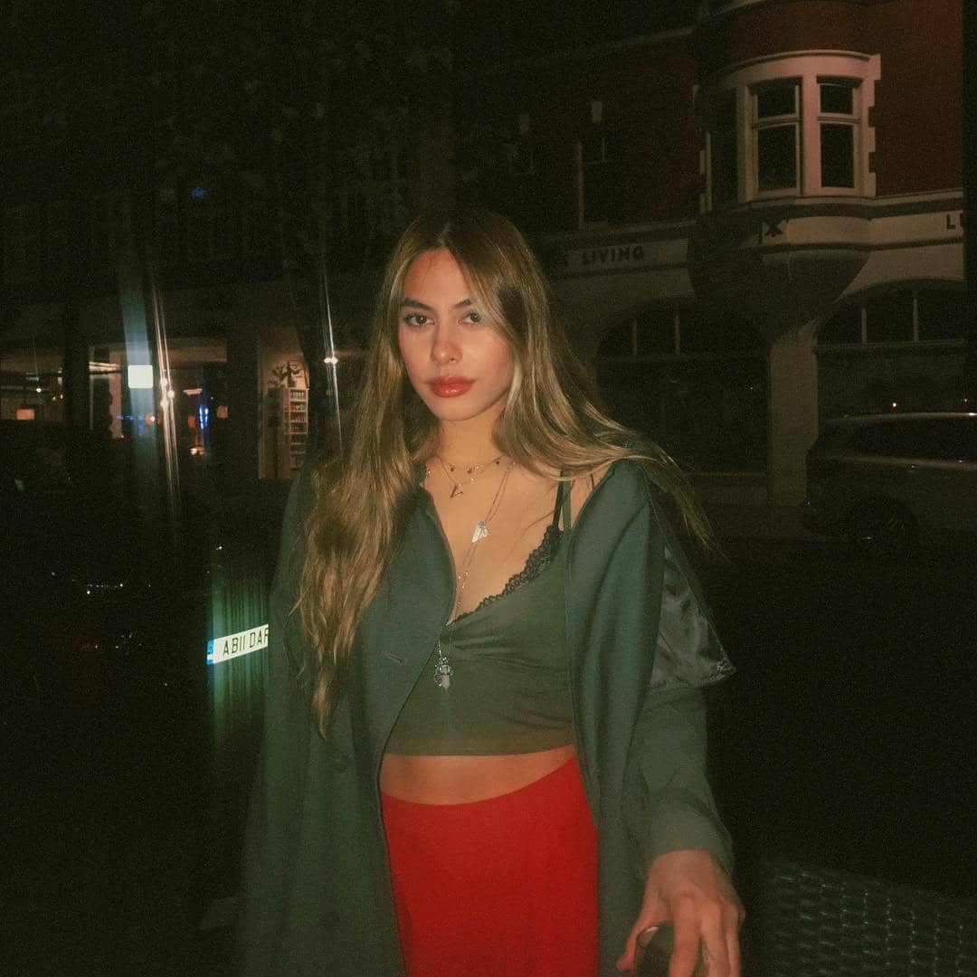 Instagram.com/valerieethomas