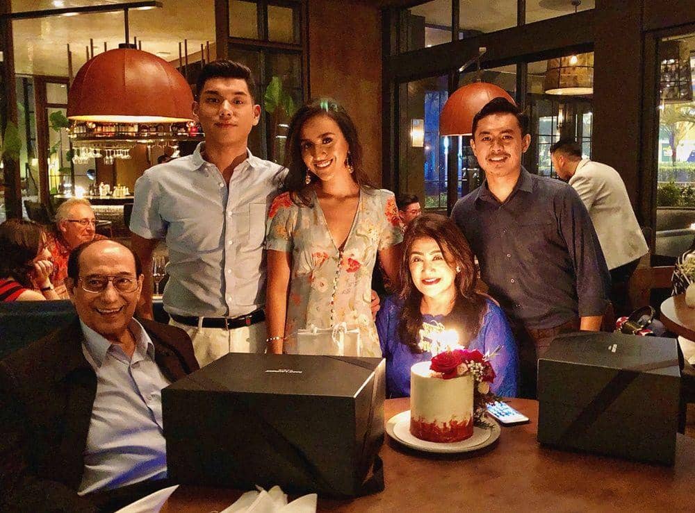 Instagram.com/karinabasrewan