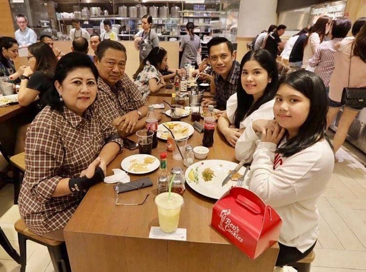 Instagram.com/aniyudhoyono