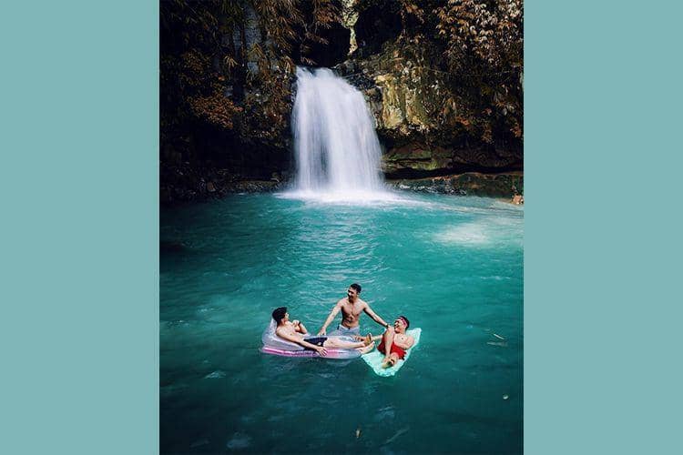 instagram.com/hens4m