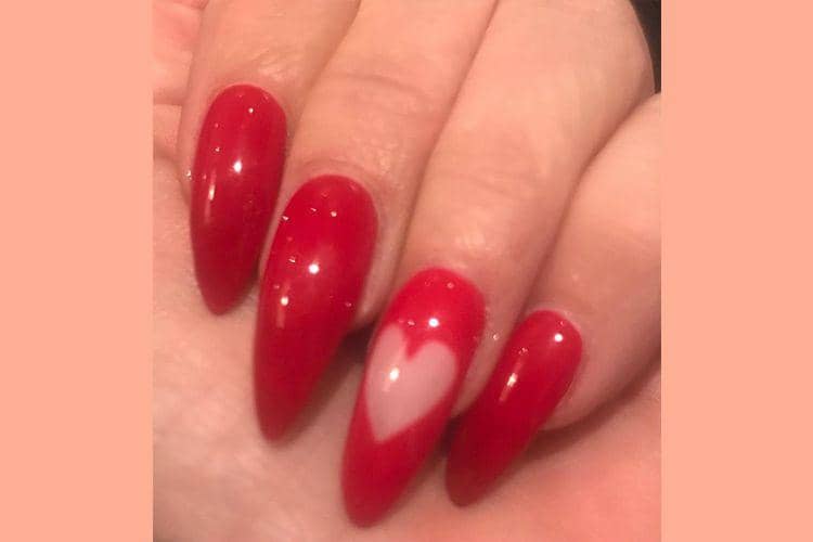 instagram.com/leahremini