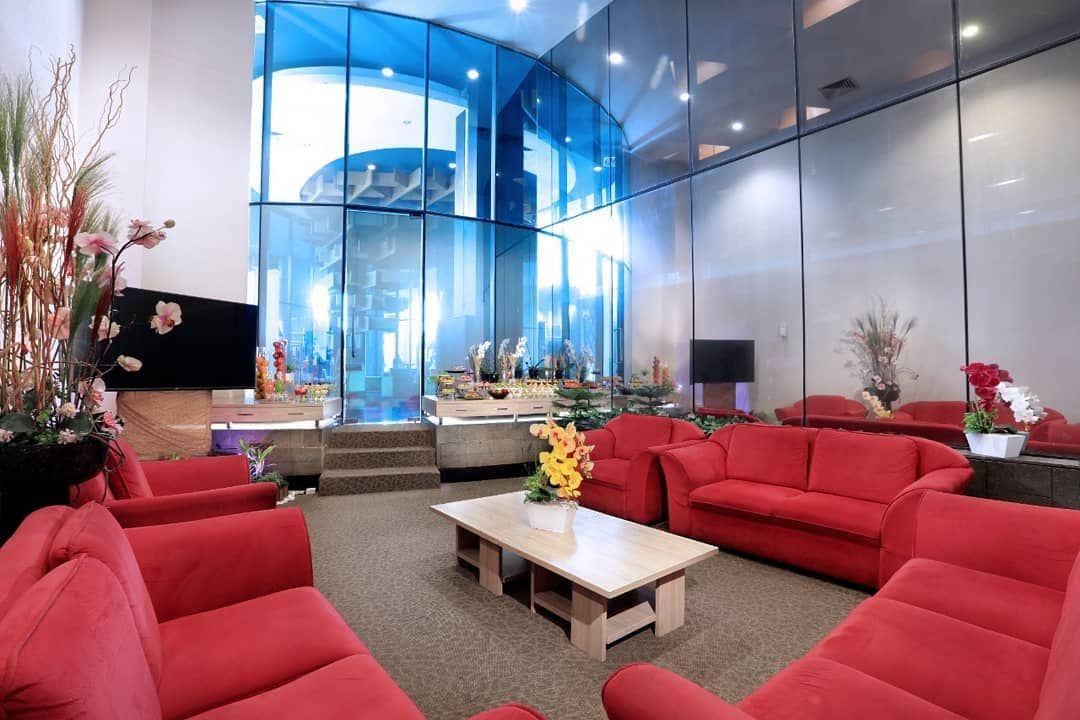 Instagram.com/astonpalembang