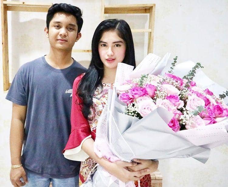 Instagram.com/anggityonatan