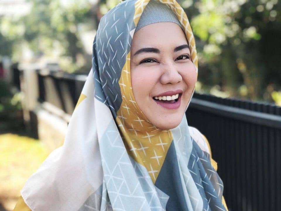 instagram.com/risa_saraswati