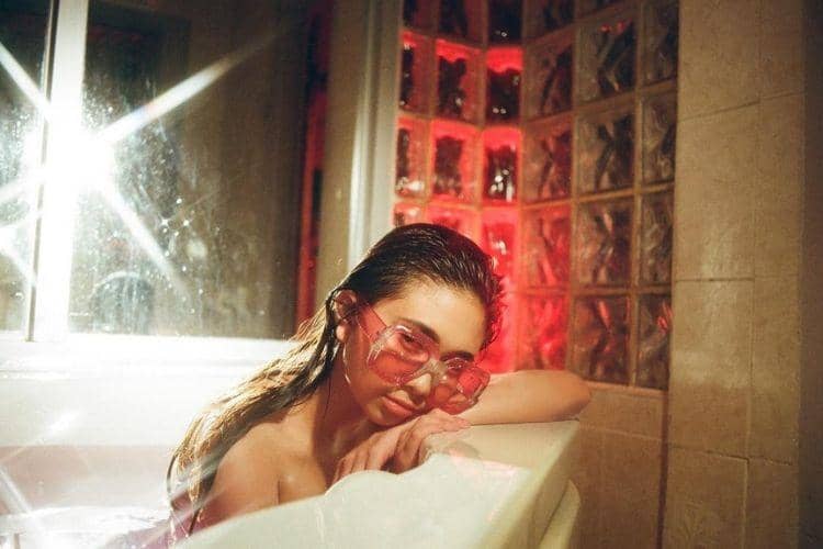 Instagram.com/@nikizefanya