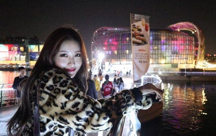 Instagram.com/risabae_art