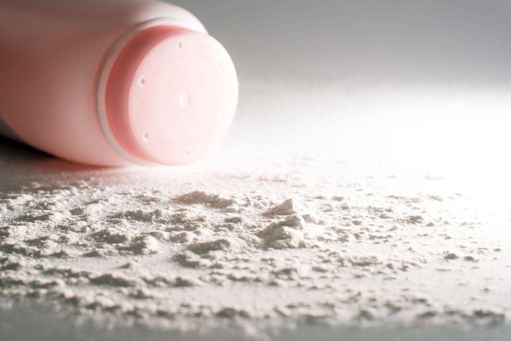 Shutterstock/Ananchai Phuengchap