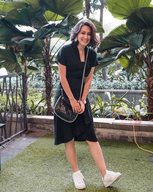 instagram.com/twindyrarasati