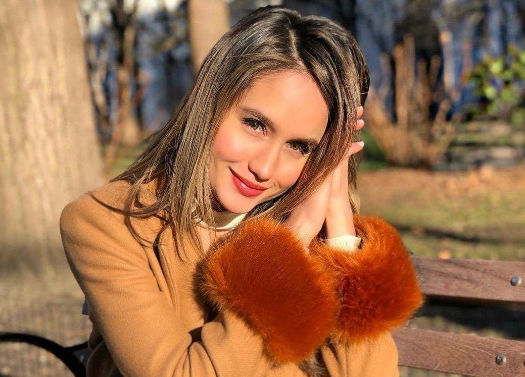 Instagram.com/claurakiehl