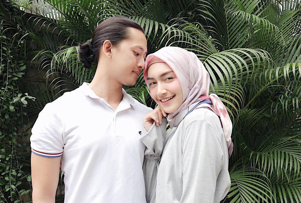 Menjadi Seorang Istri, Ini Keharmonisan Melody Prima dengan Sang Suami